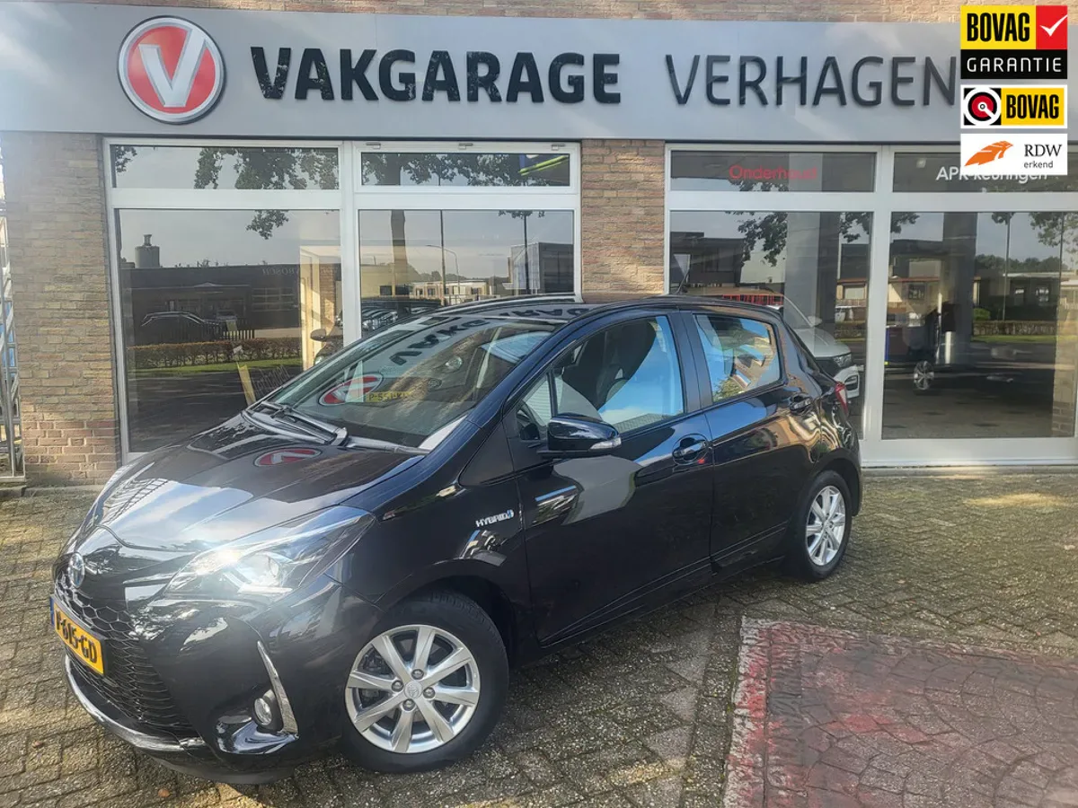 Toyota Yaris (2018) — foto 1
