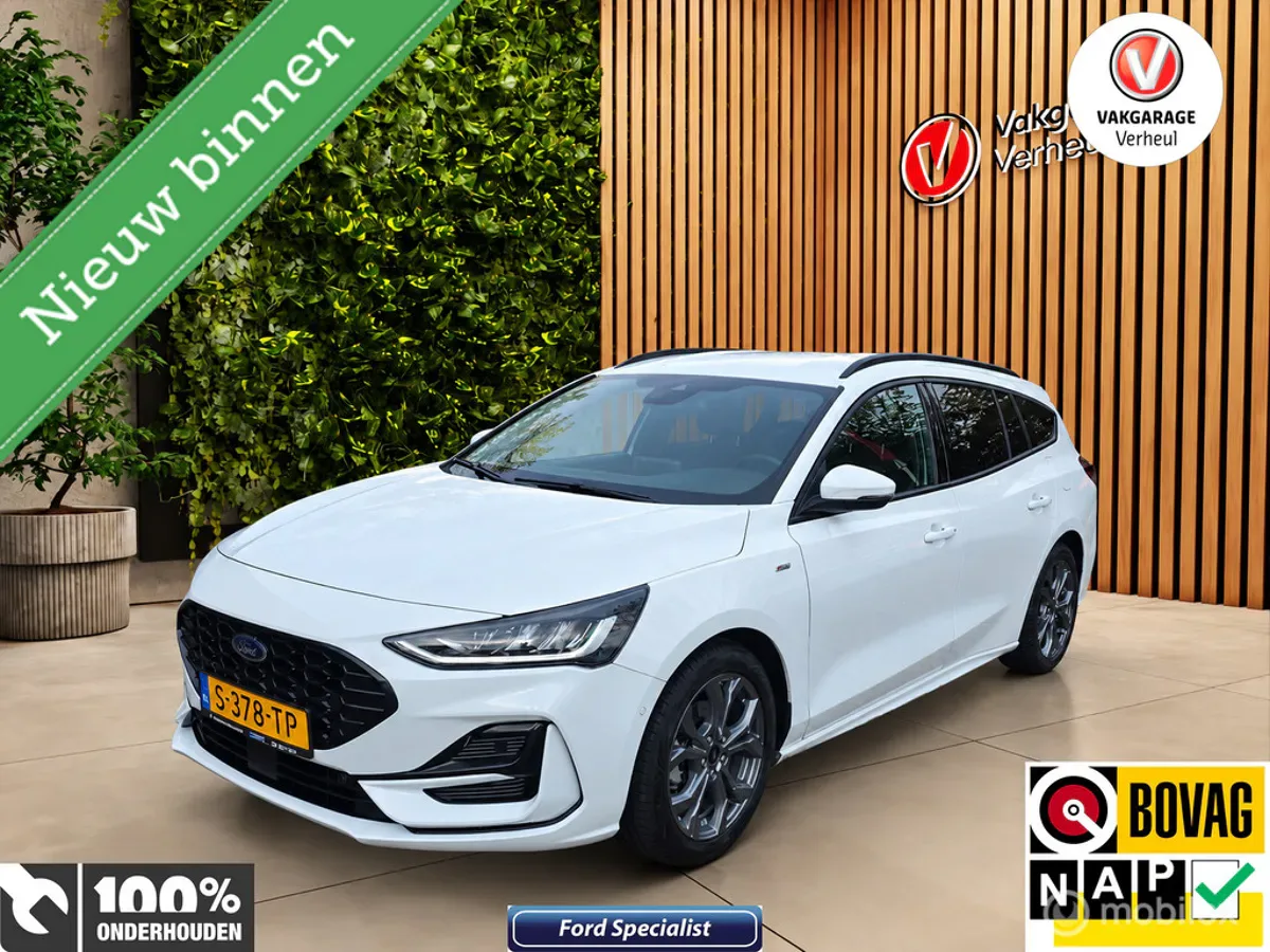 Ford Focus (2023) — foto 1