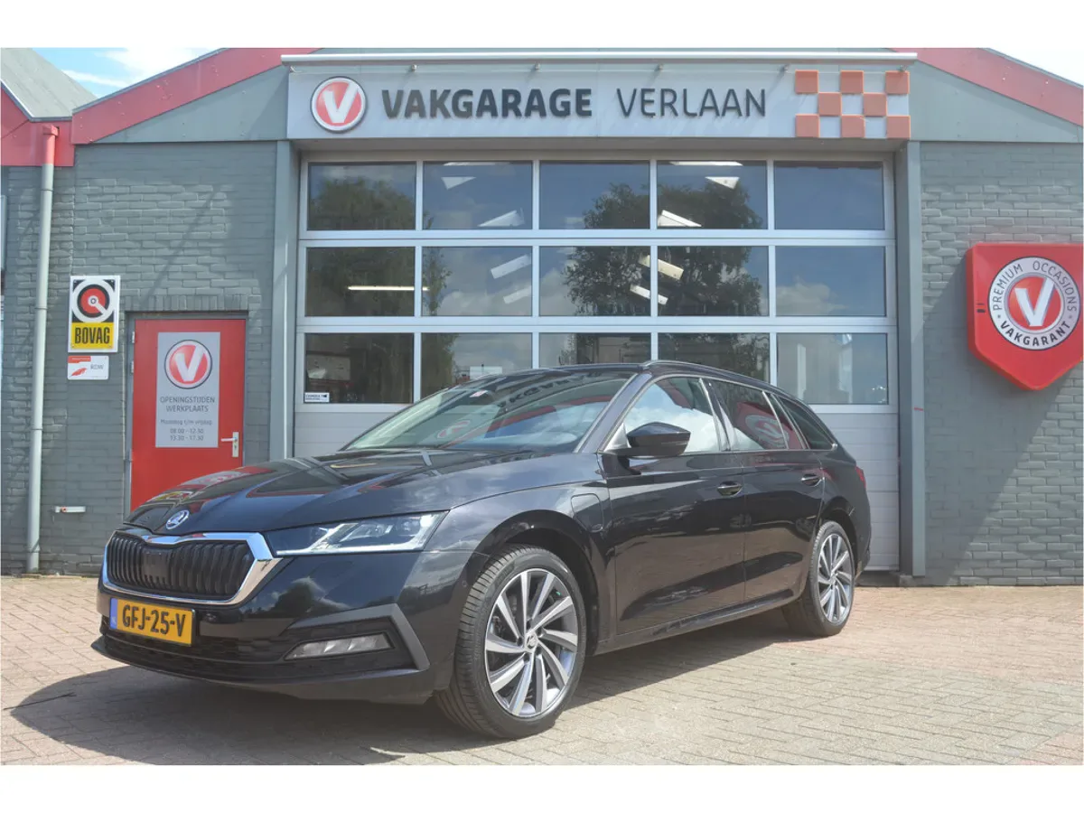 Škoda Octavia (2022) — foto 1