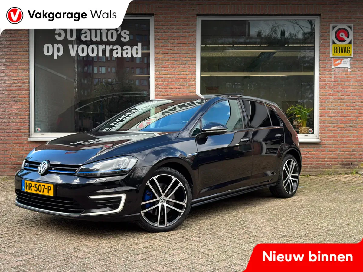 Volkswagen Golf (2015) — foto 1