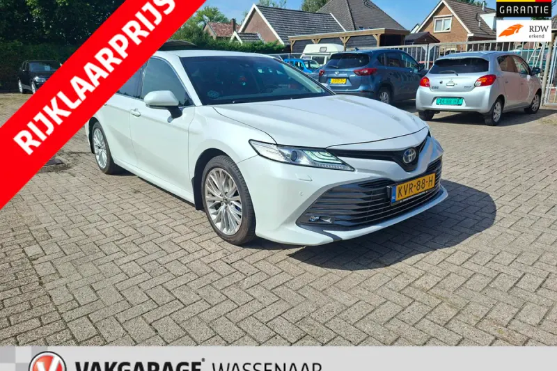 Toyota Camry (2019)