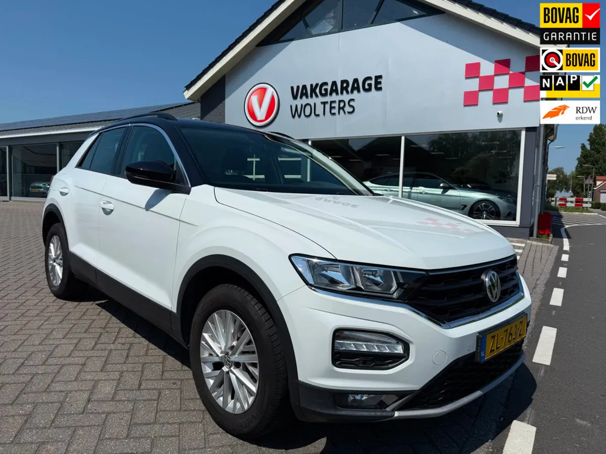 Volkswagen T-Roc (2019) — foto 1