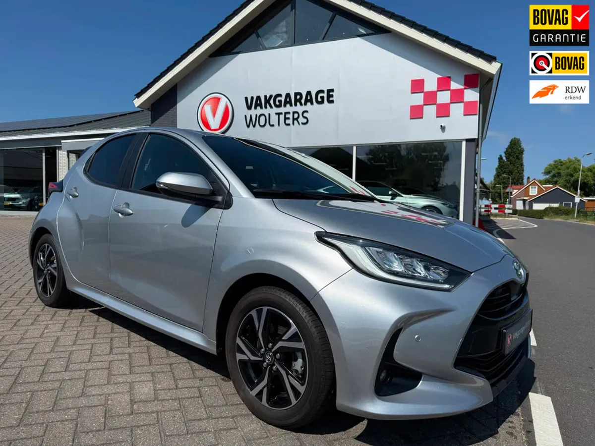 Toyota Yaris (2025) — foto 1