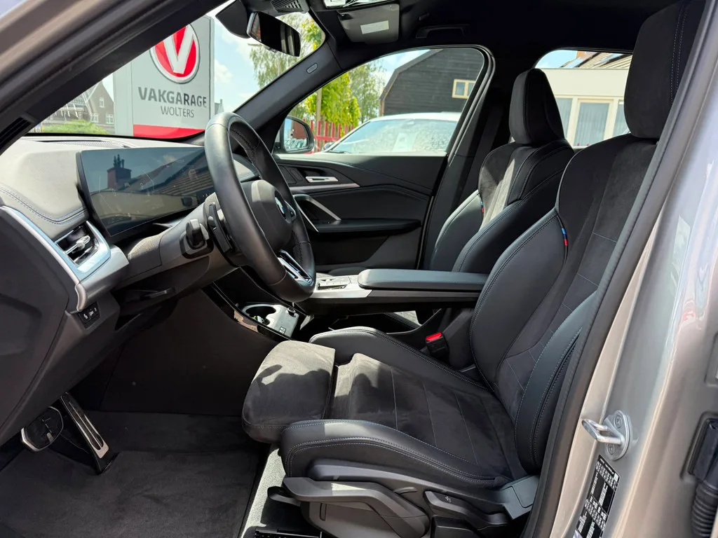 BMW X1 (2025) — foto 1