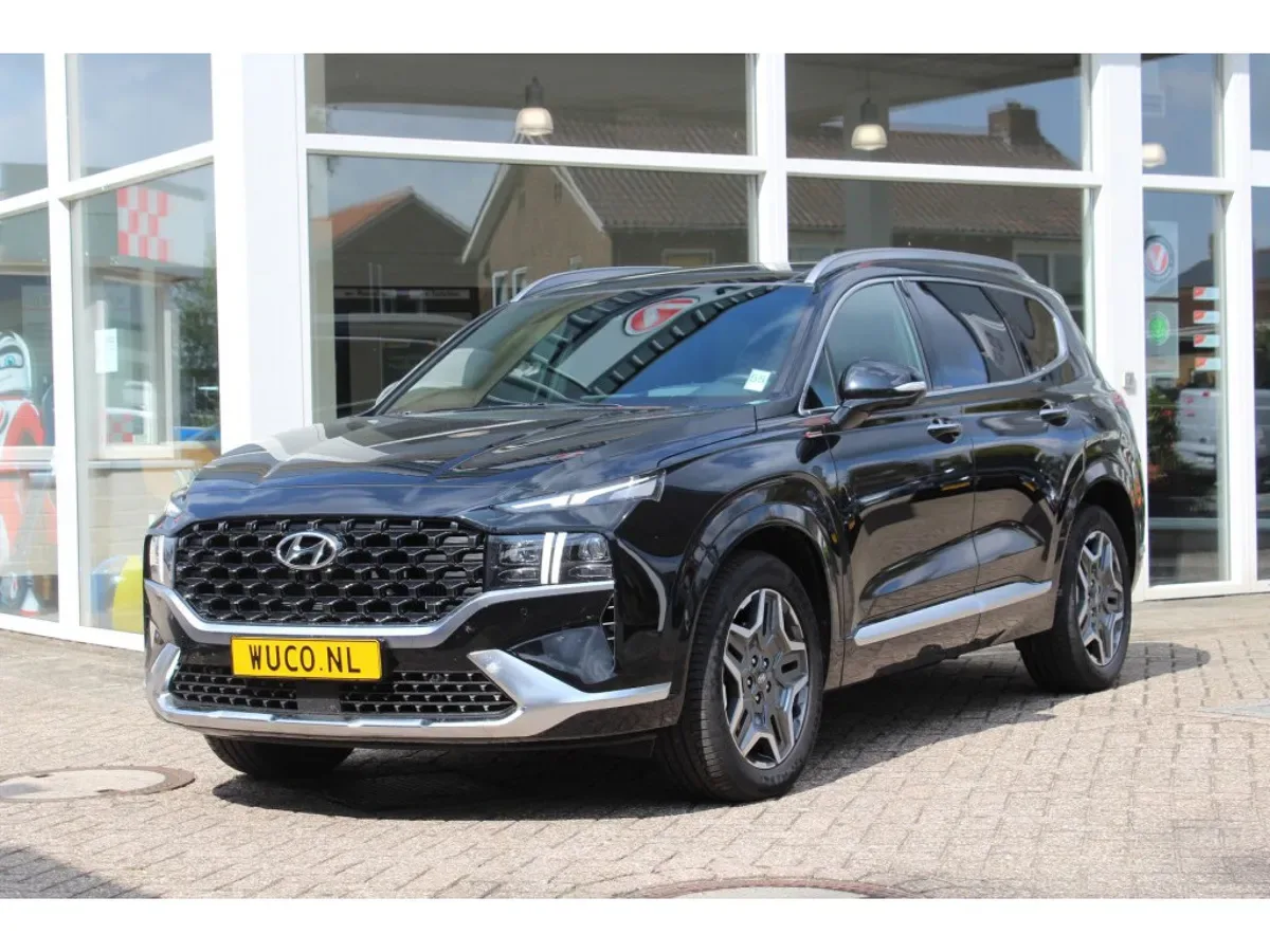 Hyundai Santa Fe (2023) — foto 1