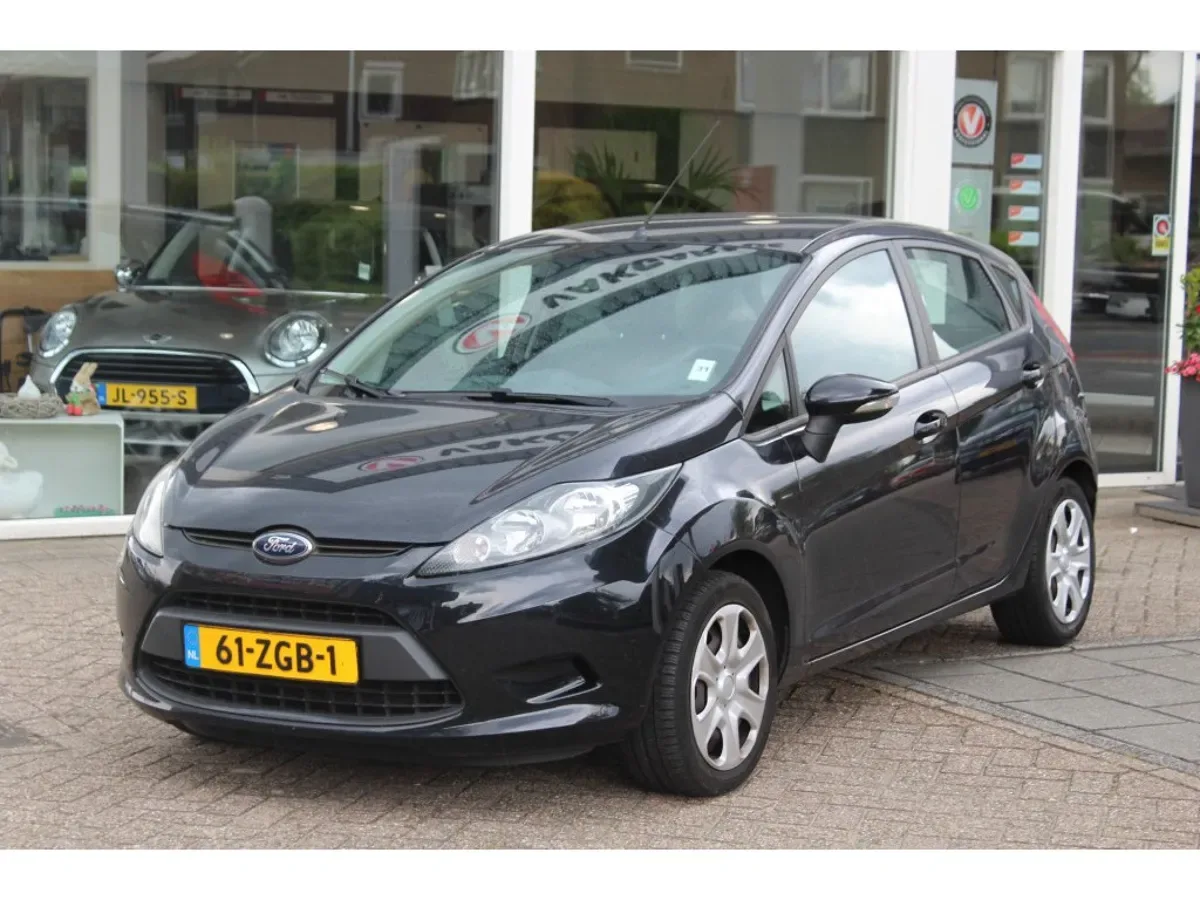 Ford Fiesta (2012) — foto 1