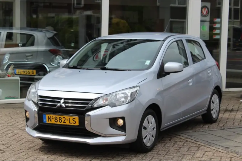 Mitsubishi Space Star (2021)