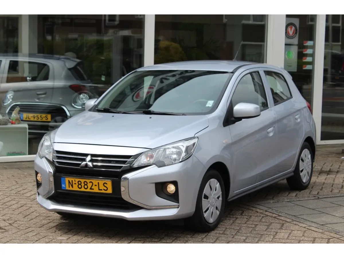 Mitsubishi Space Star (2021) — foto 1