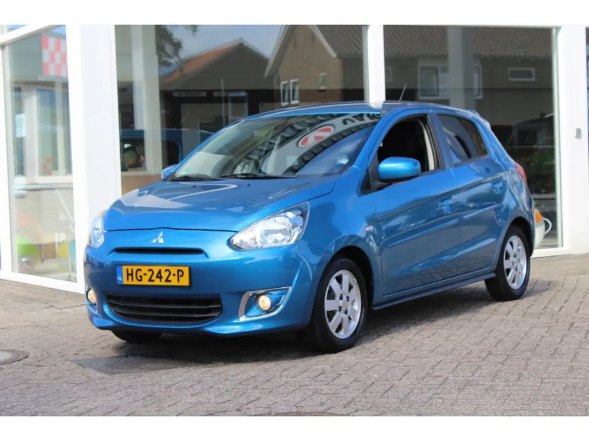 Mitsubishi Space Star (2015) — foto 1