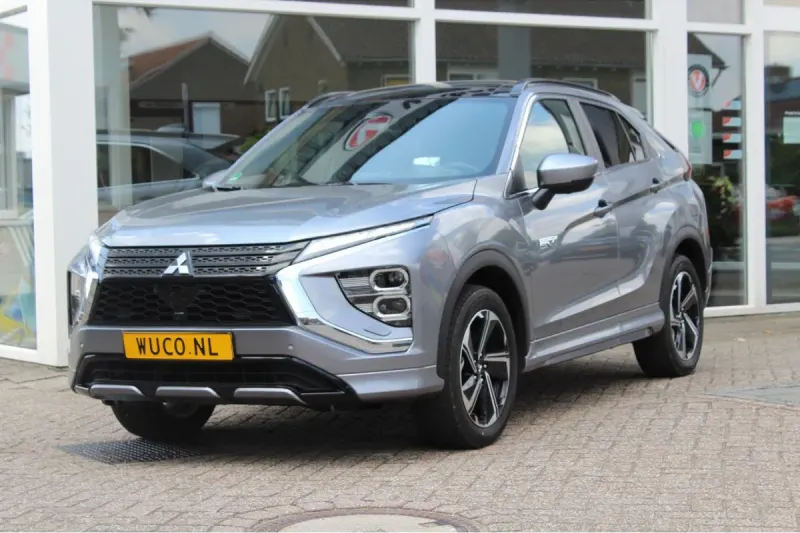 Mitsubishi Eclipse Cross (2022)