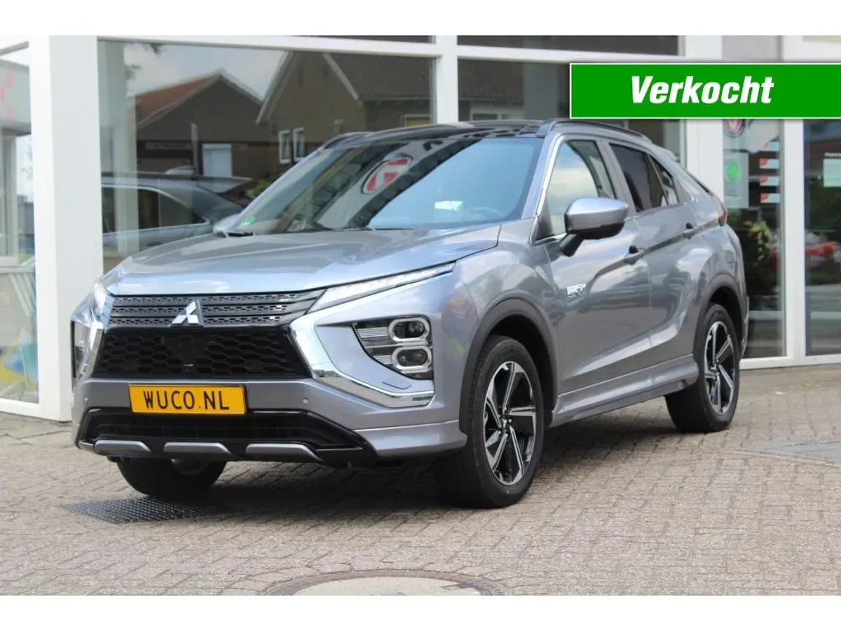 Mitsubishi Eclipse Cross (2022) — foto 1