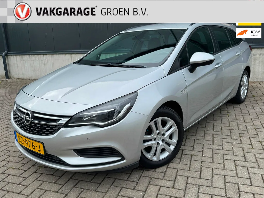 Opel Astra (2018) — foto 1