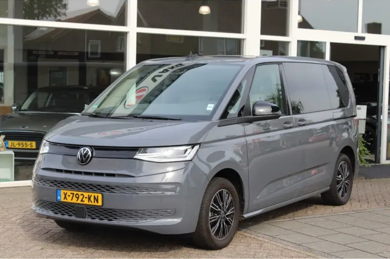Volkswagen Multivan (2023)