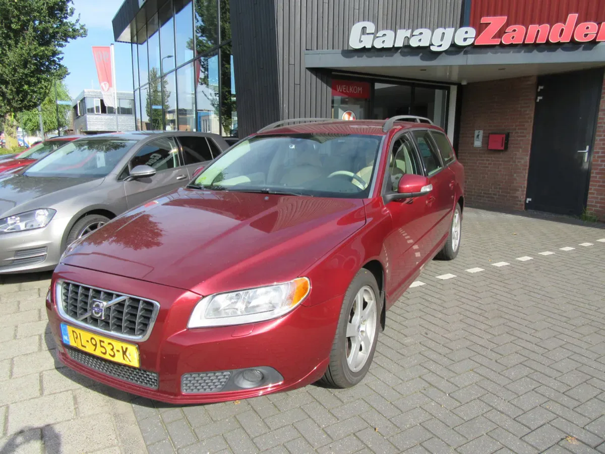 Volvo V70 (2007) — foto 1