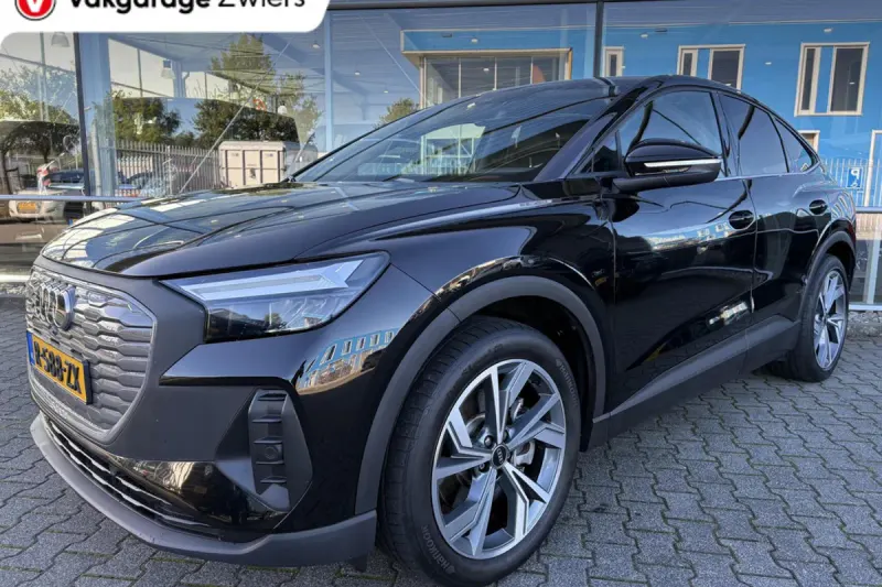 Audi Q4 e-tron (2022)