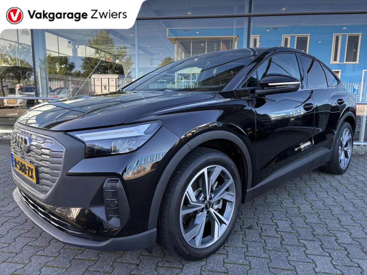 Audi Q4 e-tron (2022) — foto 1