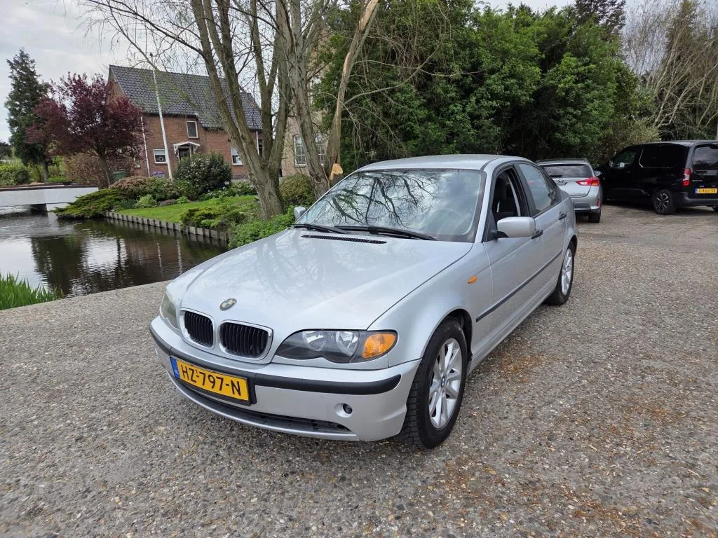 BMW 3-Serie (2003) — foto 1