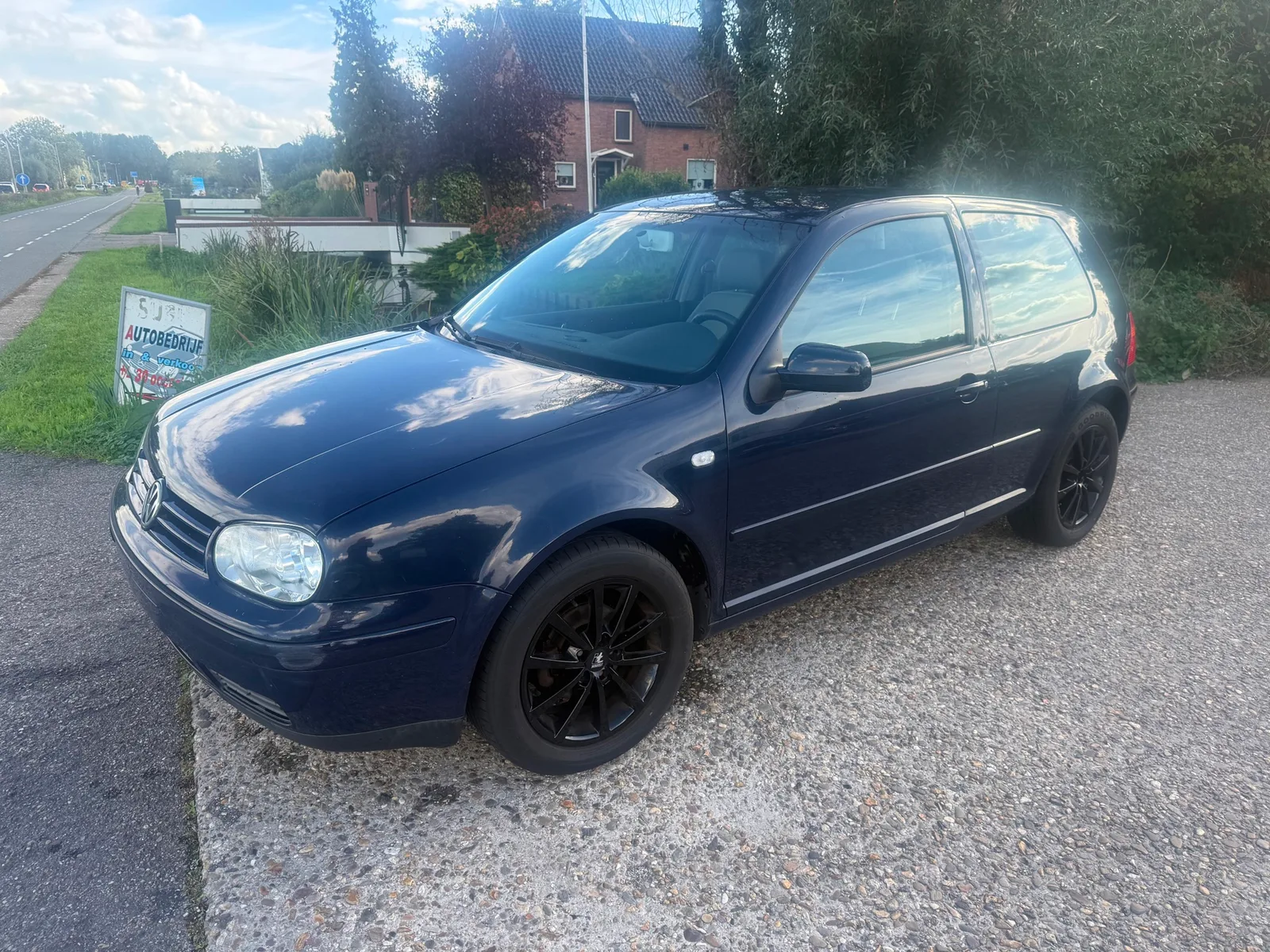 Volkswagen Golf (2002) — foto 1
