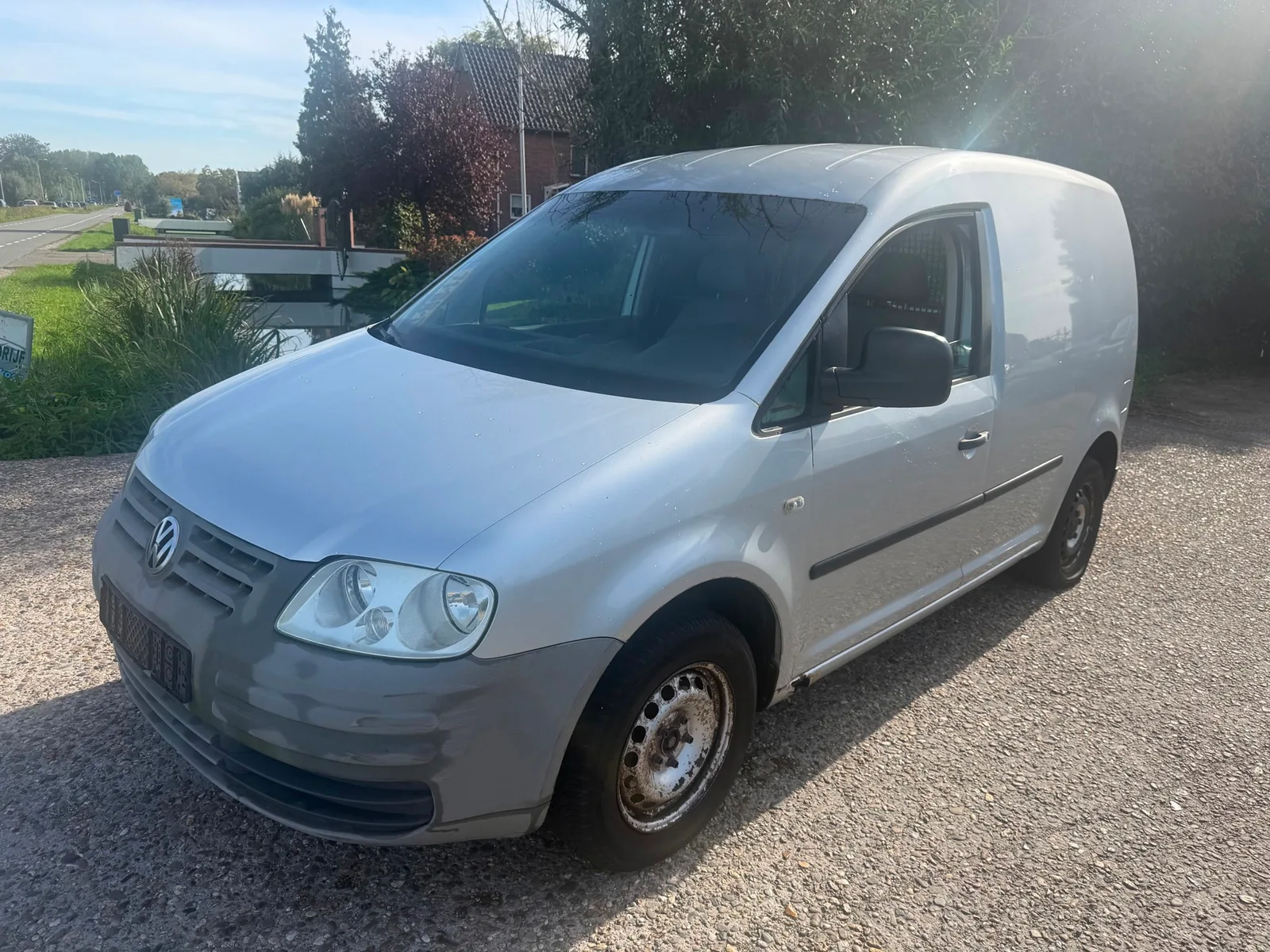 Volkswagen Caddy (2004) — foto 1