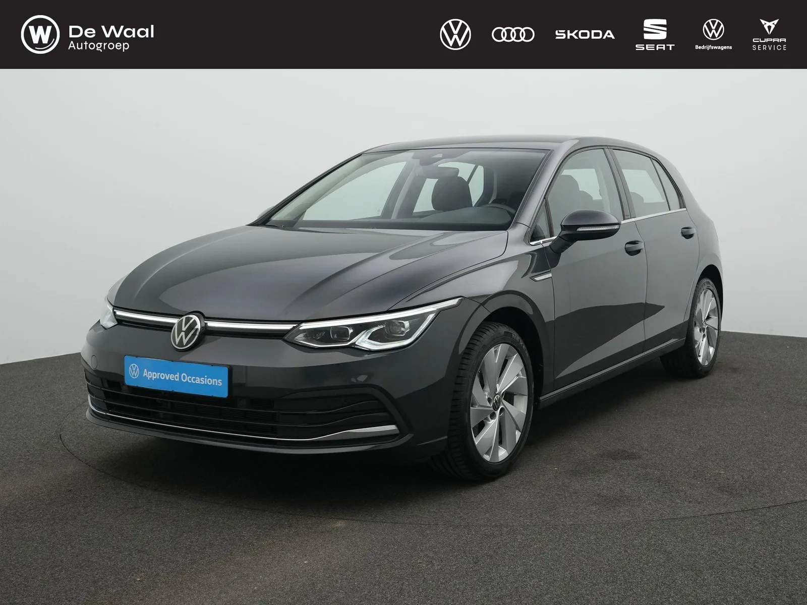 Volkswagen Golf (2024) — foto 1