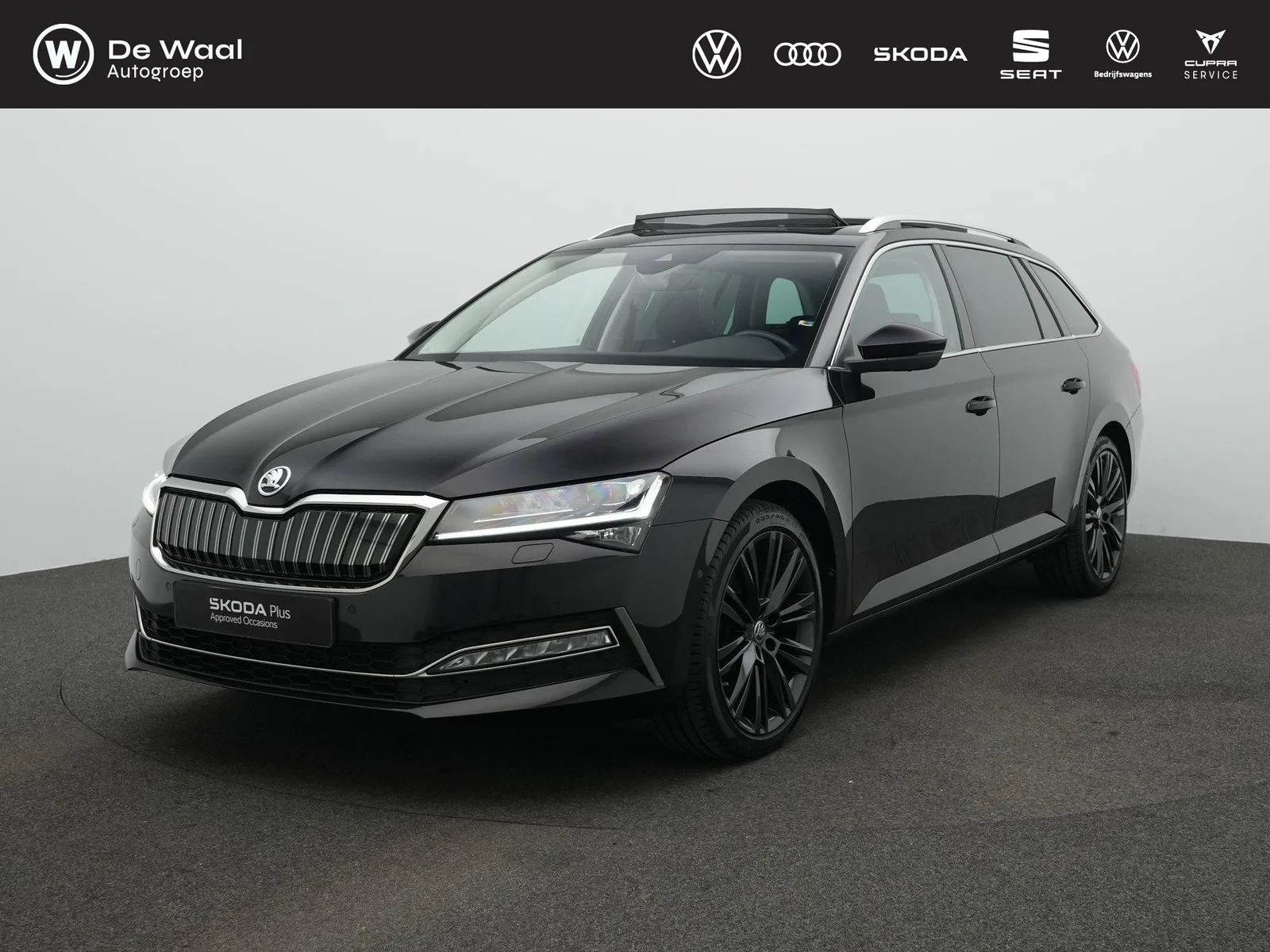 Škoda Superb (2023) — foto 1