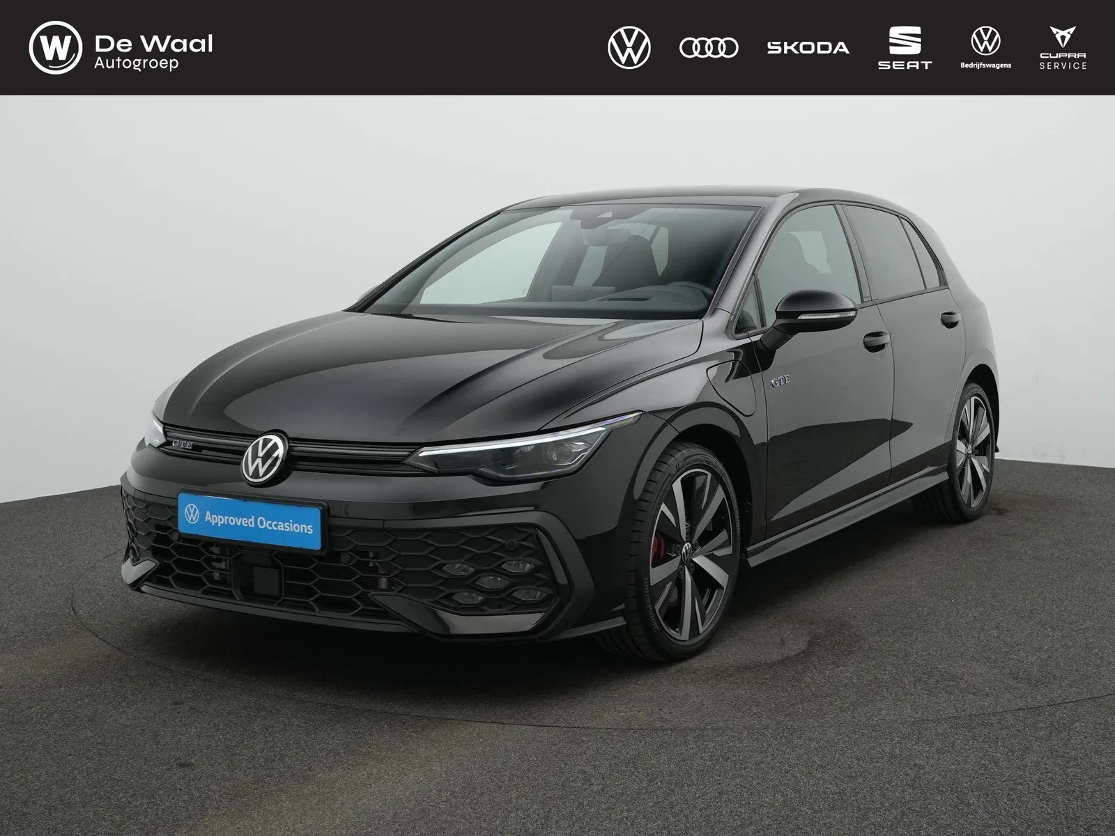 Volkswagen Golf (2025) — foto 1