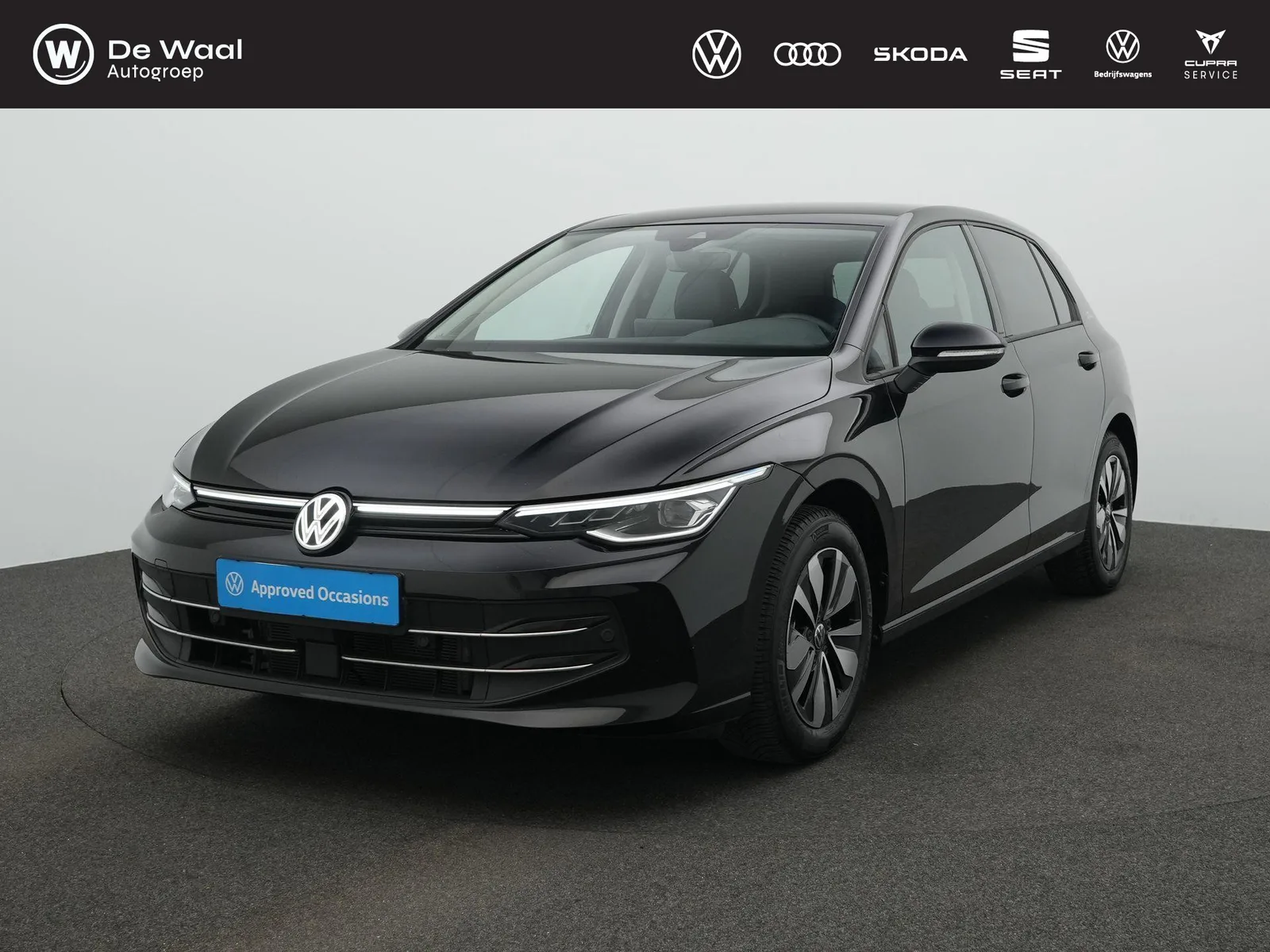 Volkswagen Golf (2025) — foto 1