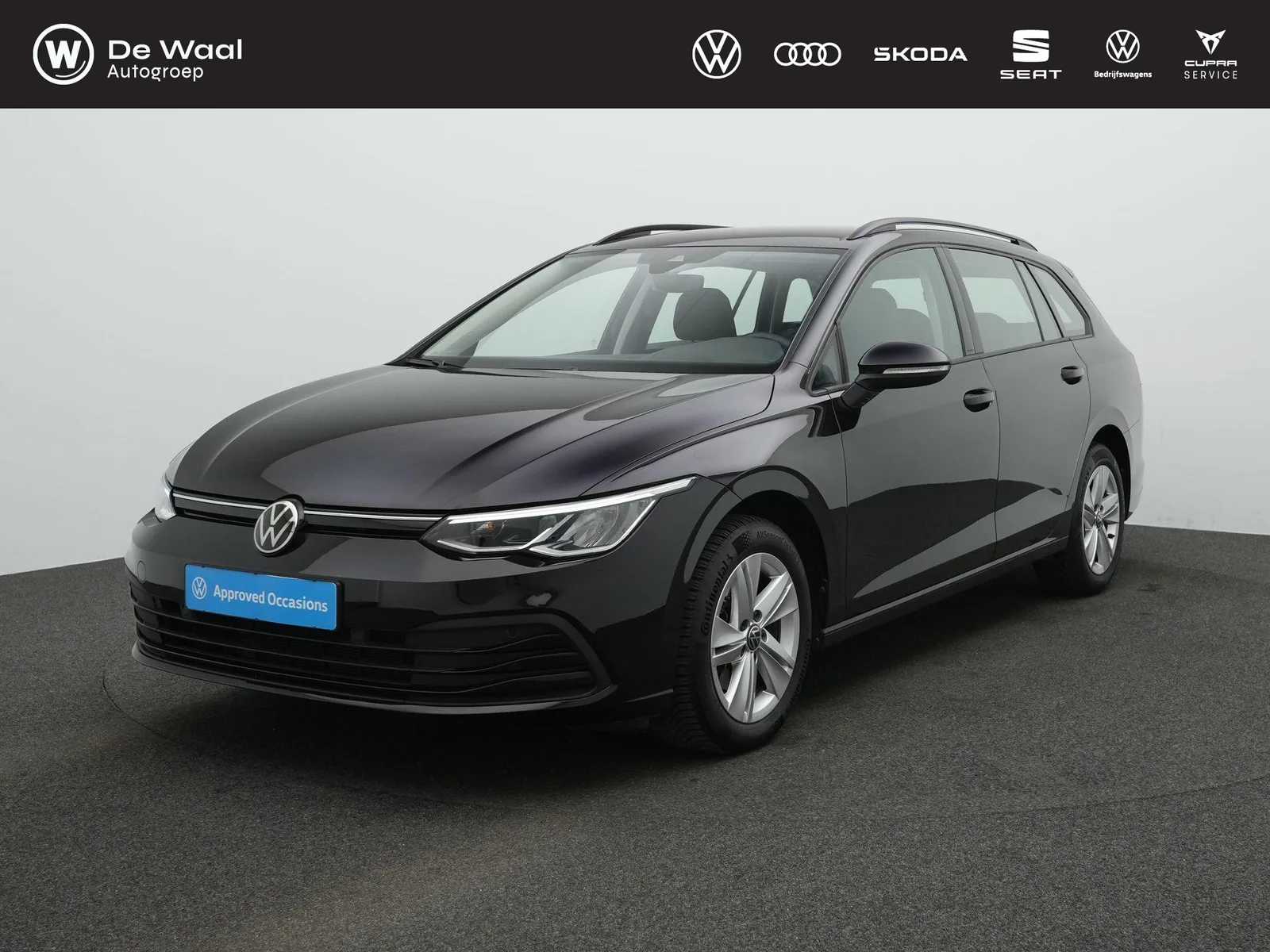 Volkswagen Golf (2024) — foto 1