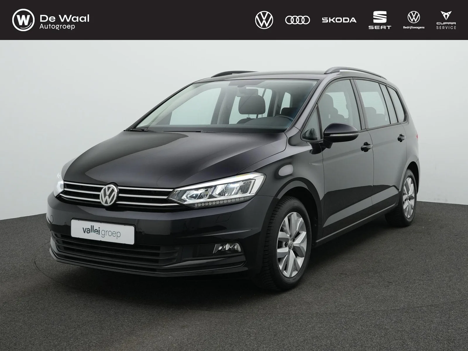 Volkswagen Touran (2018) — foto 1