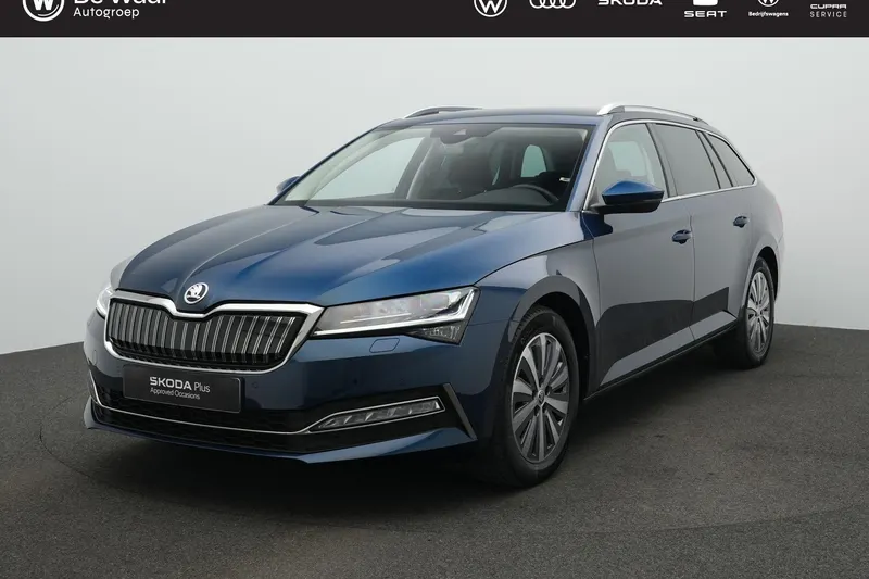 Škoda Superb (2023)