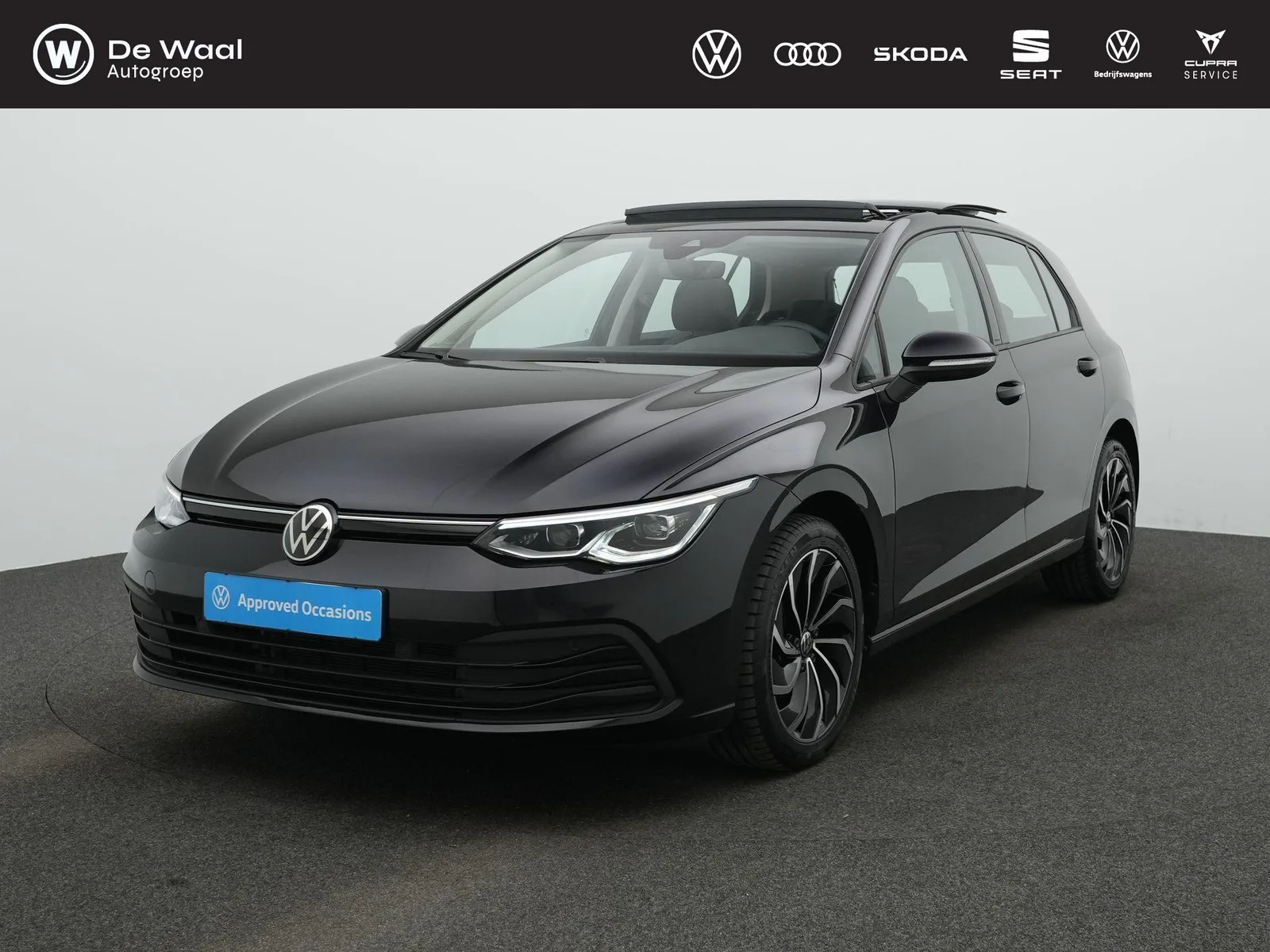 Volkswagen Golf (2023) — foto 1