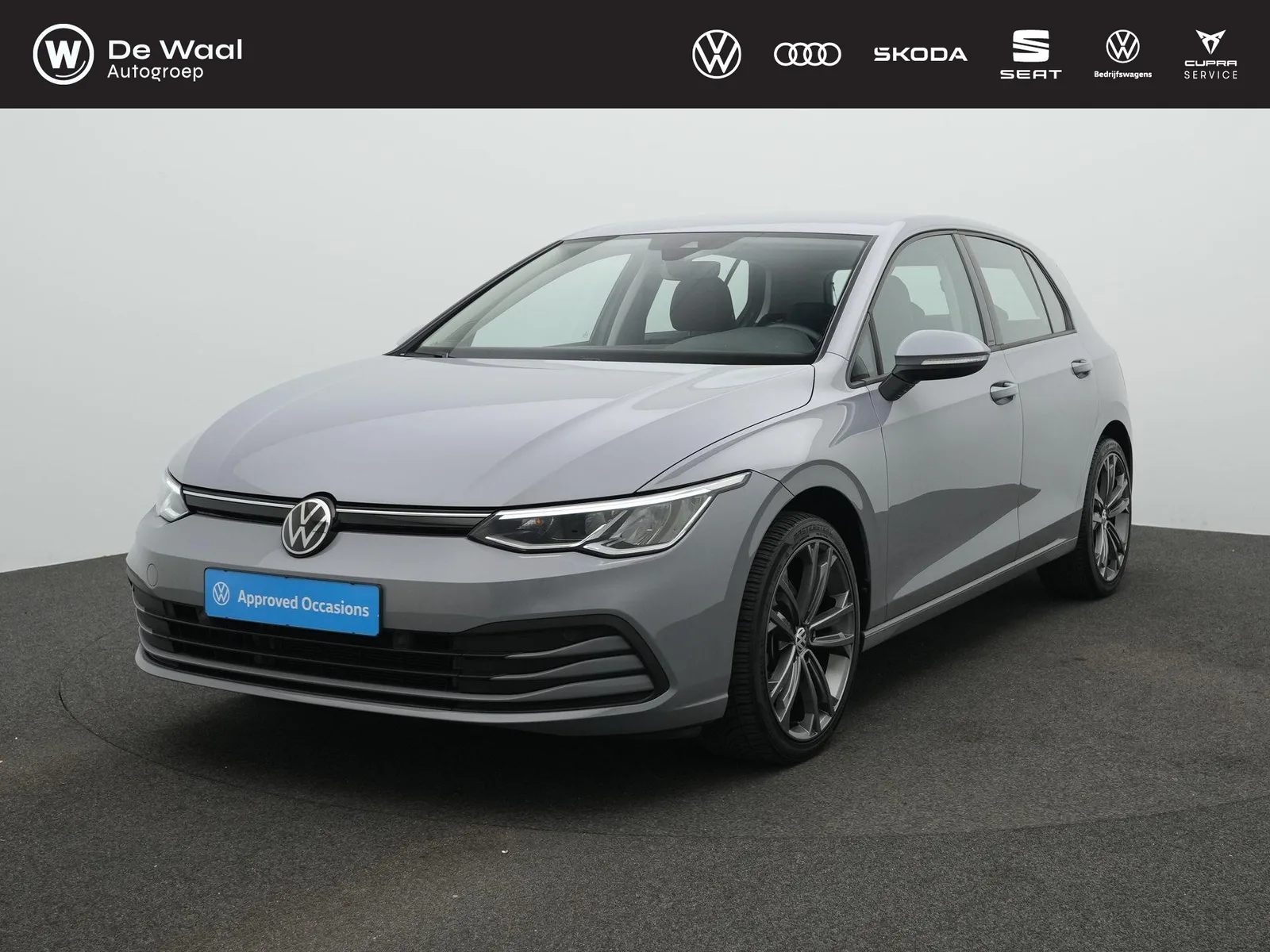 Volkswagen Golf (2022) — foto 1