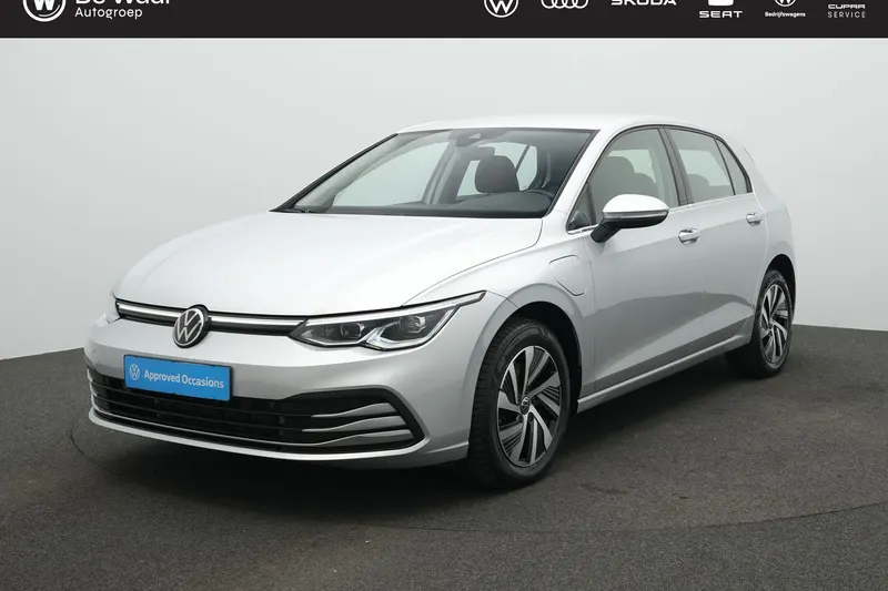 Volkswagen Golf (2022)
