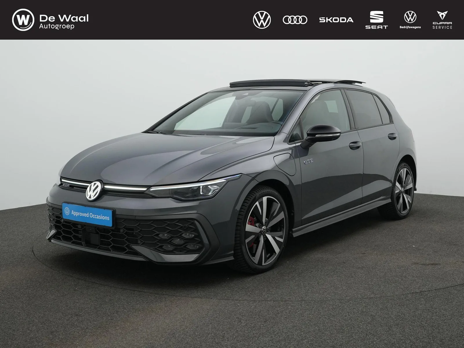 Volkswagen Golf (2025) — foto 1