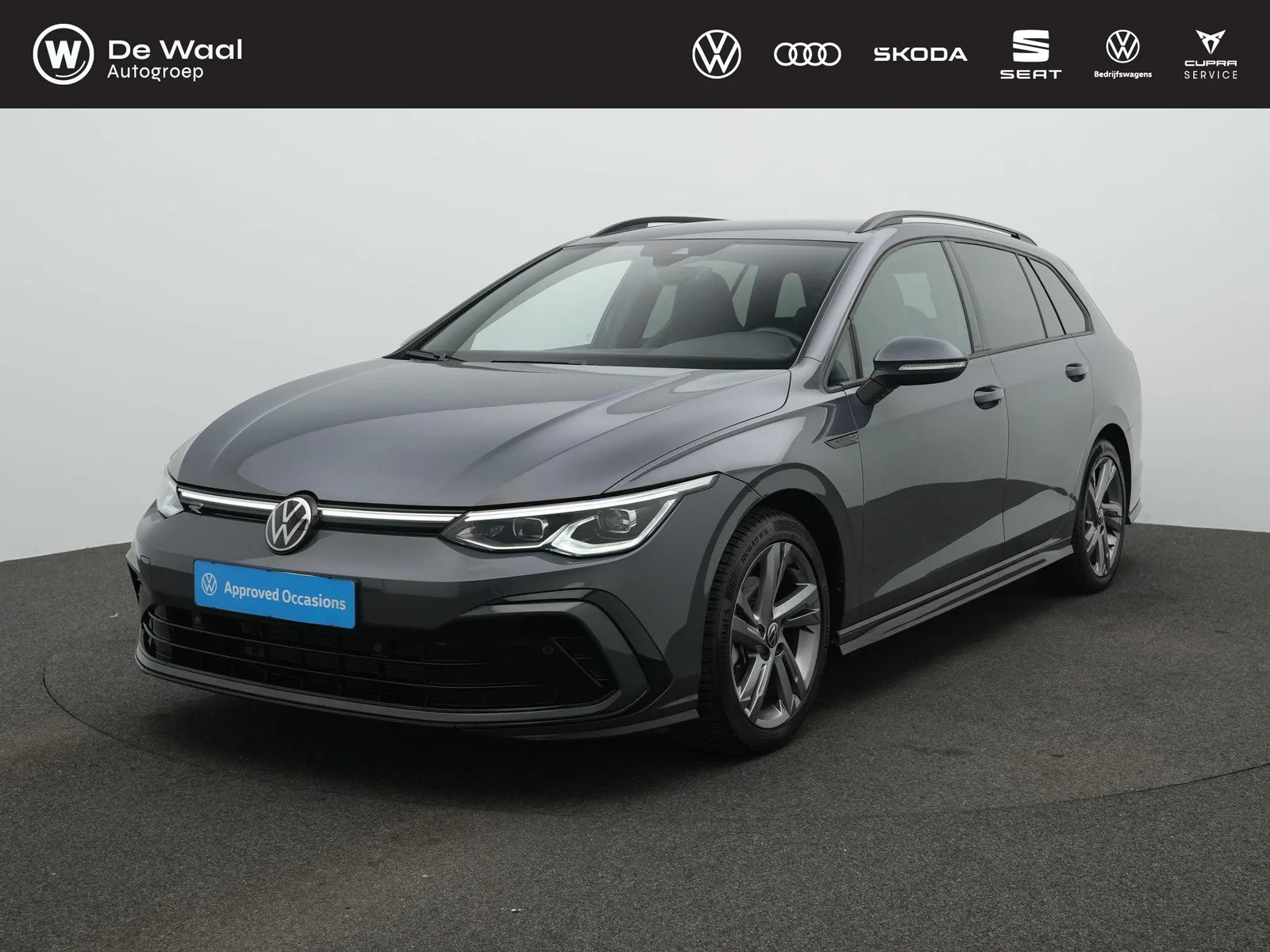 Volkswagen Golf (2024) — foto 1