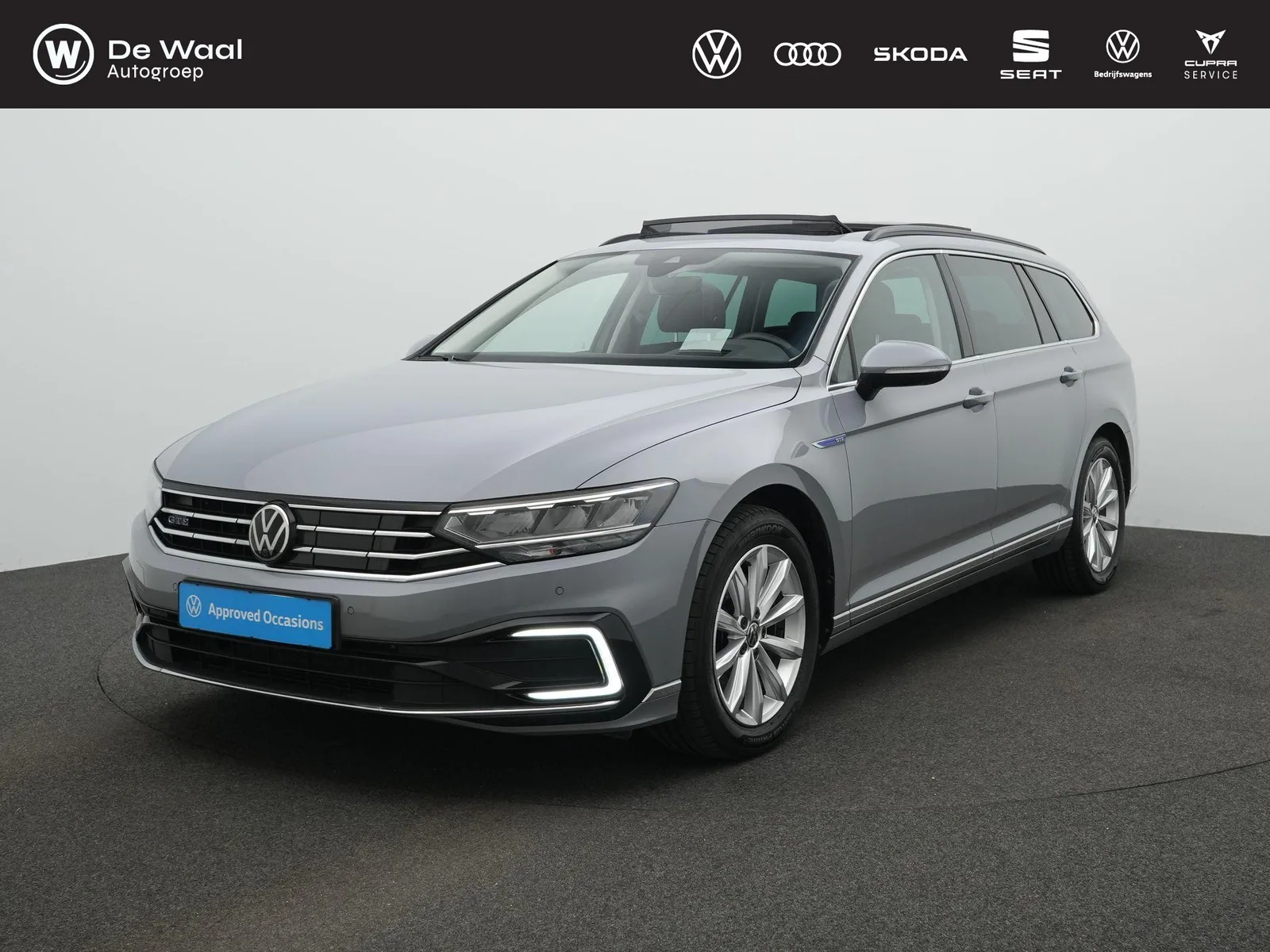 Volkswagen Passat (2022) — foto 1