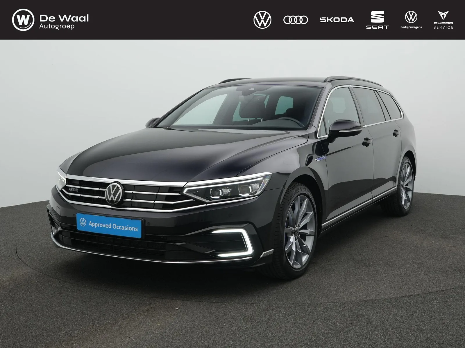 Volkswagen Passat (2021) — foto 1