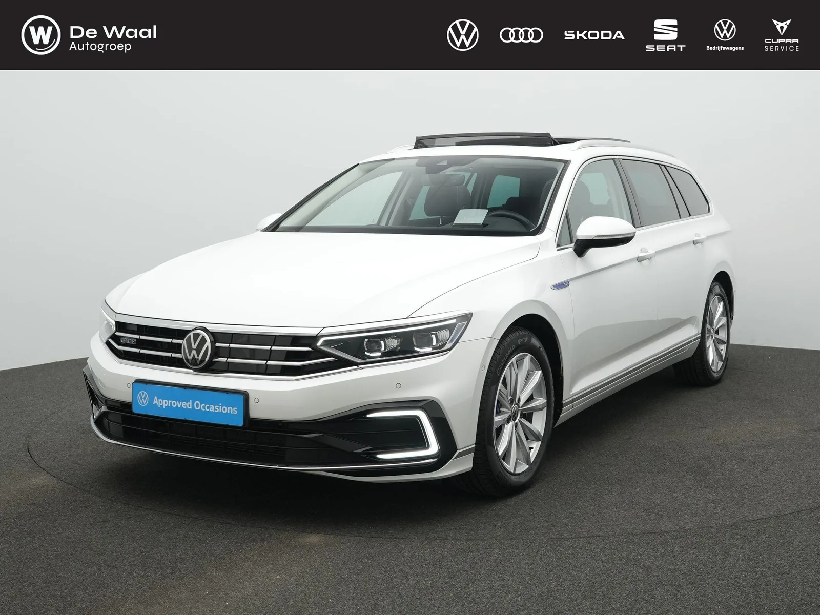 Volkswagen Passat (2021) — foto 1