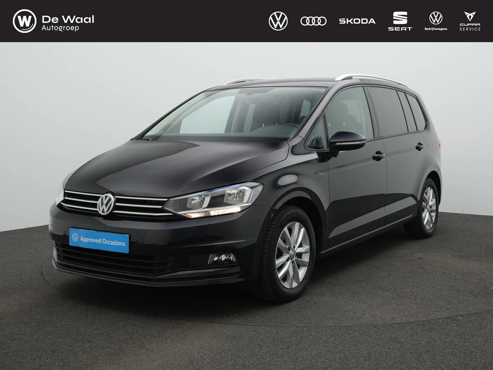 Volkswagen Touran (2019) — foto 1