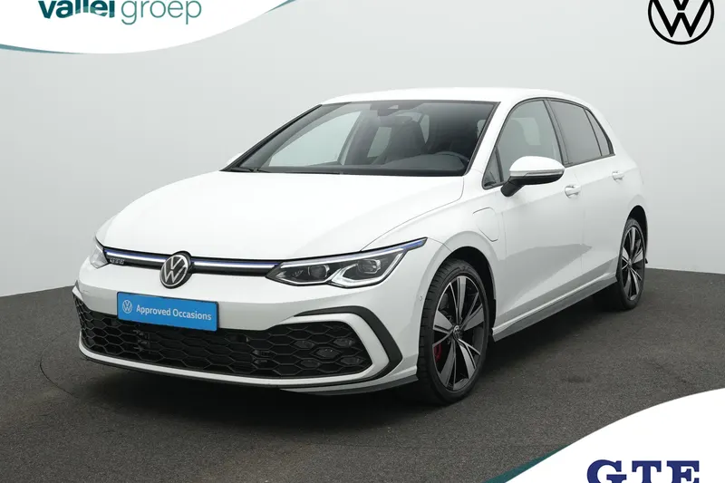 Volkswagen Golf (2024)