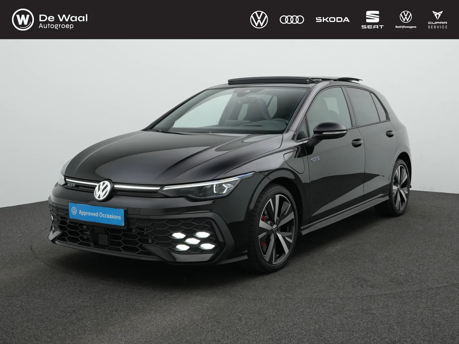 Volkswagen Golf (2025) — foto 1