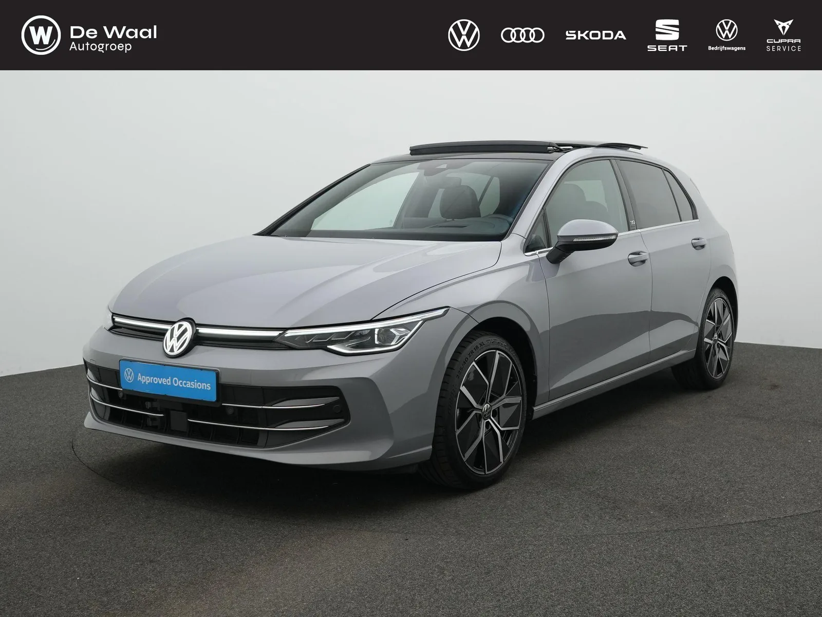 Volkswagen Golf (2024) — foto 1