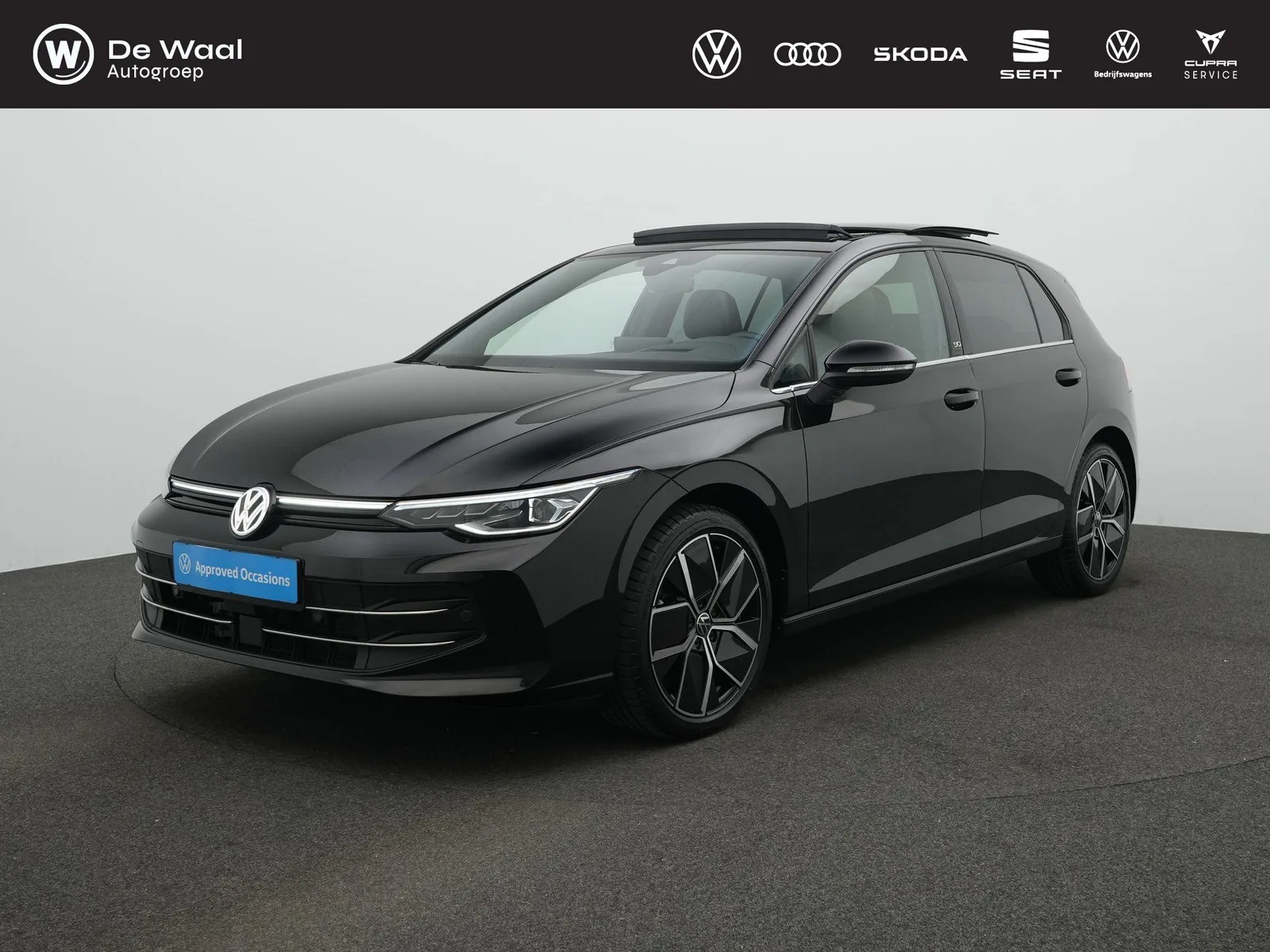 Volkswagen Golf (2024) — foto 1