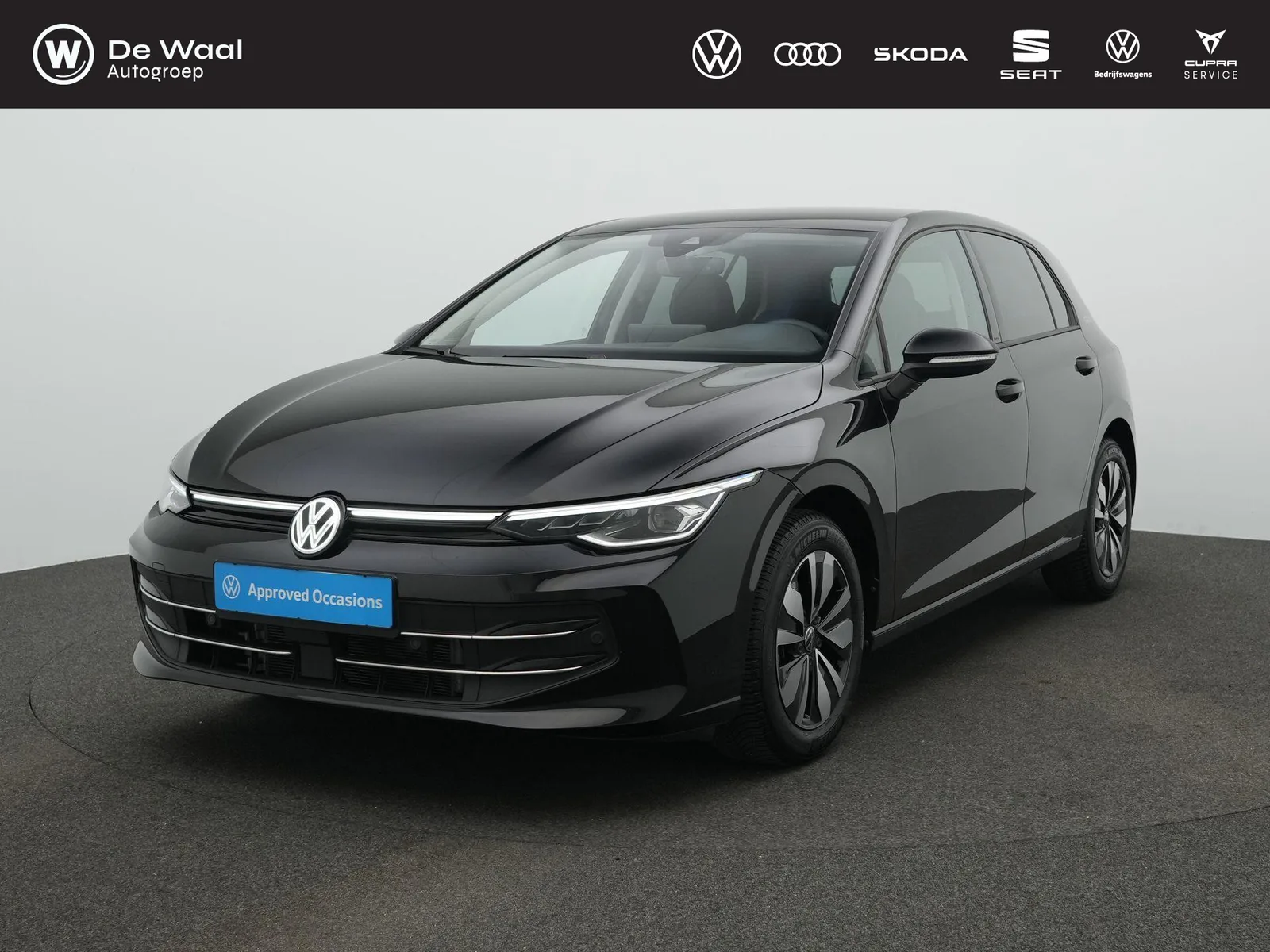 Volkswagen Golf (2025) — foto 1