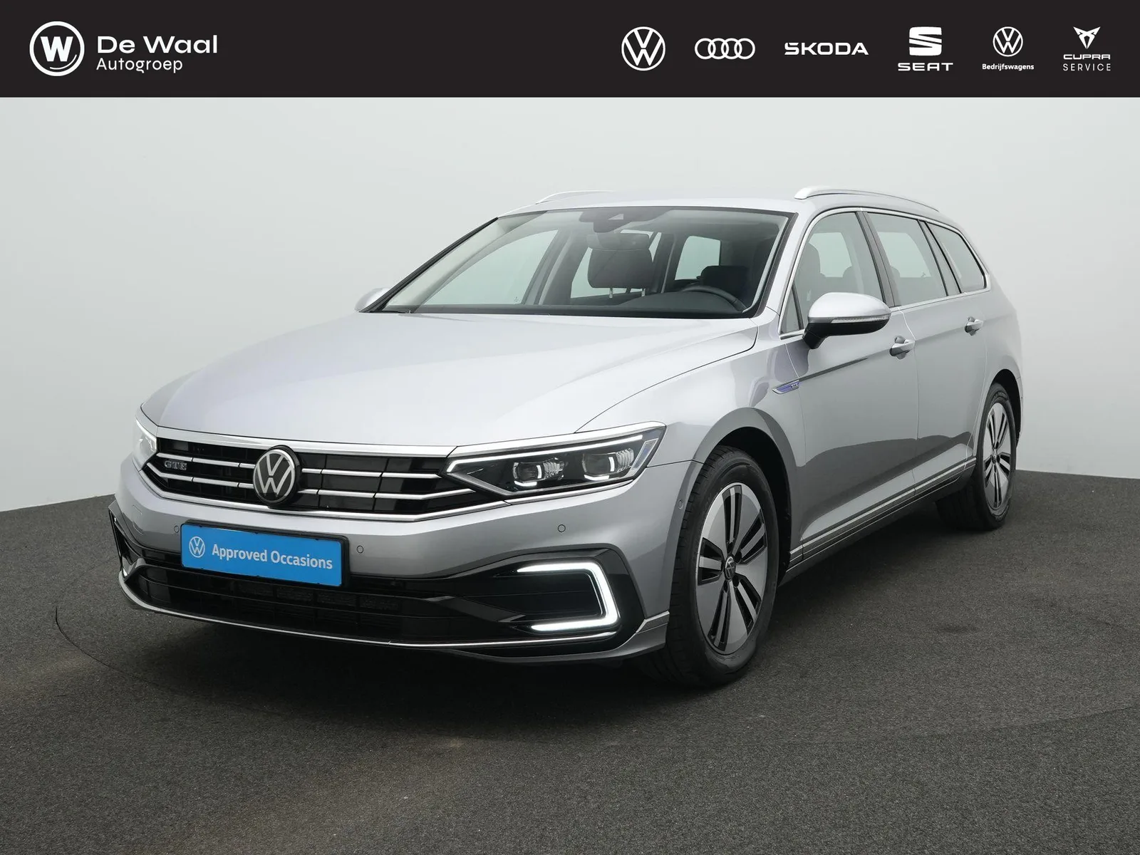 Volkswagen Passat (2022) — foto 1