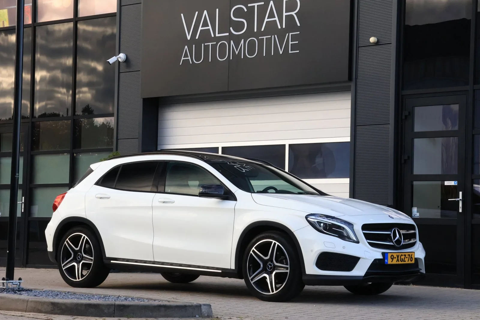 Mercedes-Benz GLA-Klasse (2014) — foto 1