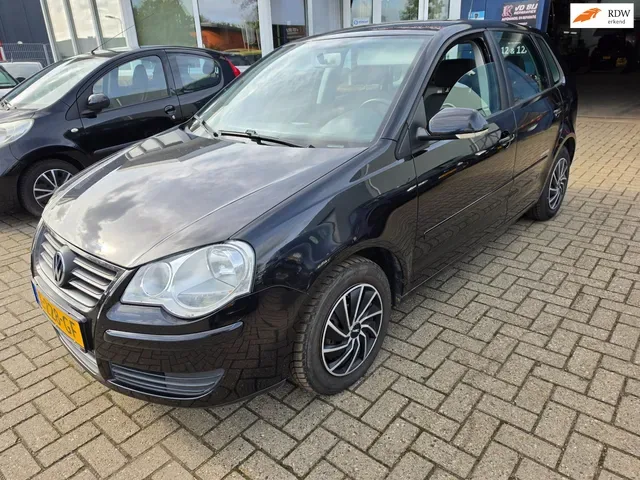 Volkswagen Polo (2008) — foto 1