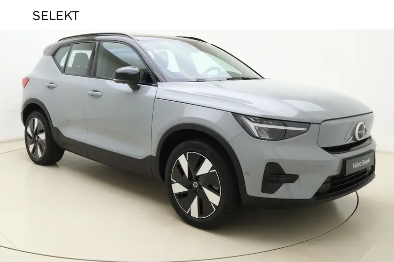 Volvo EX40 (2025)