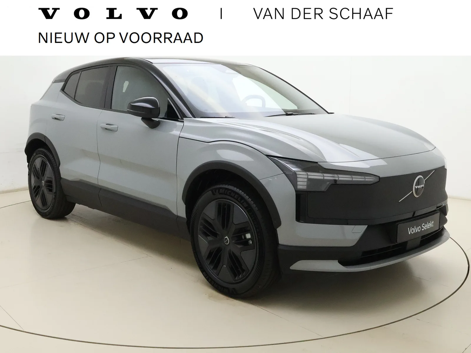Volvo EX30 (2026) — foto 1