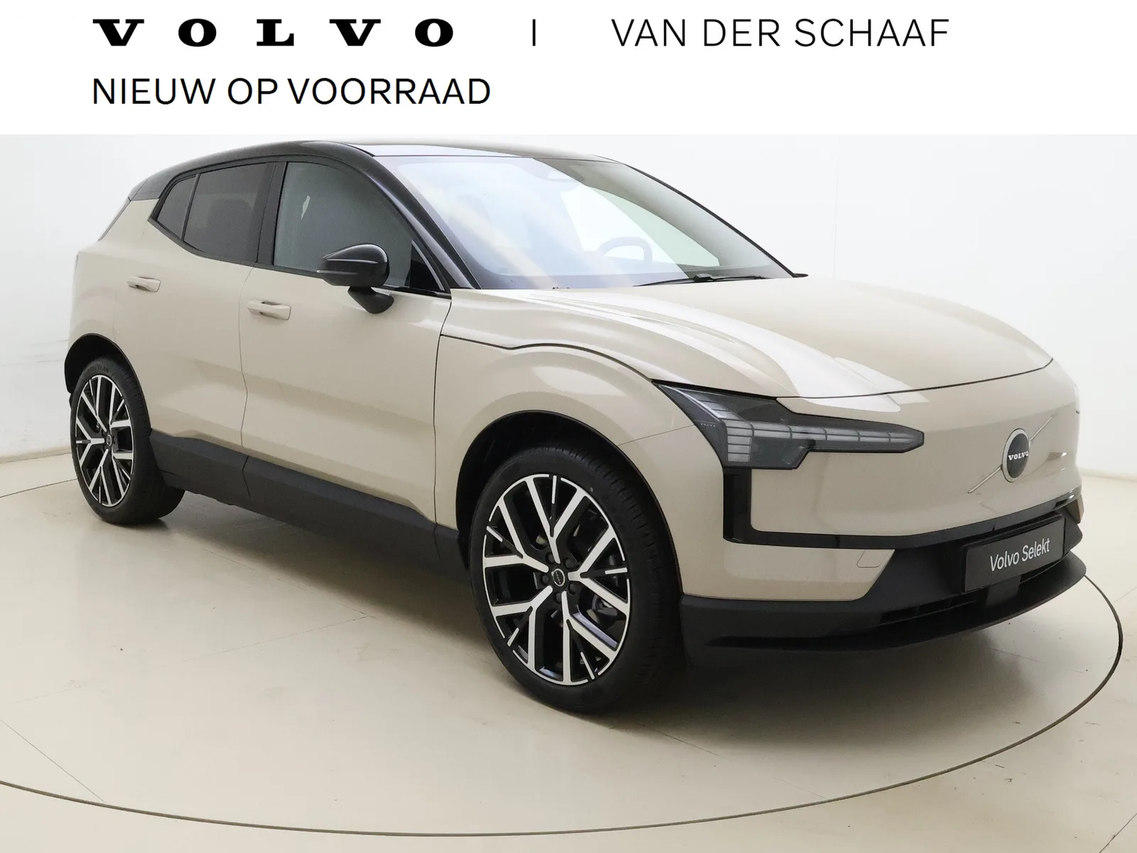 Volvo EX30 (2026) — foto 1